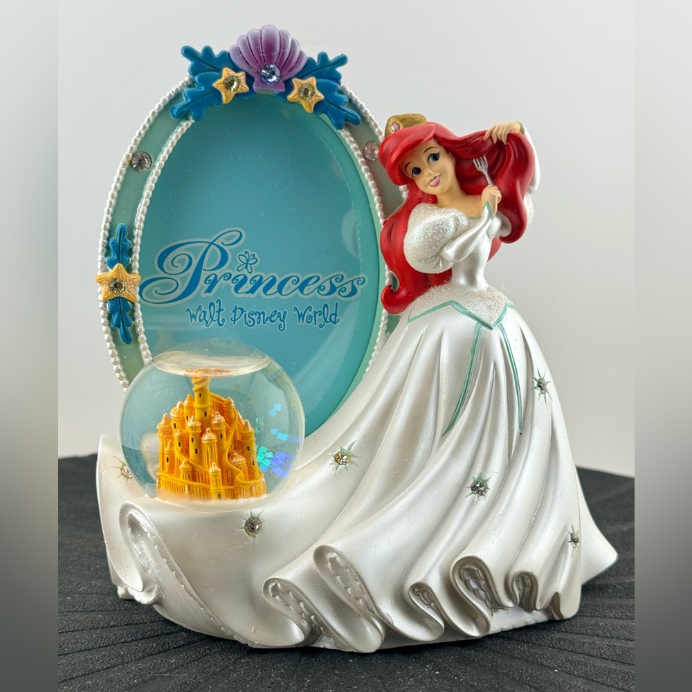 Little Mermaid Wedding photo frame perfect condition
